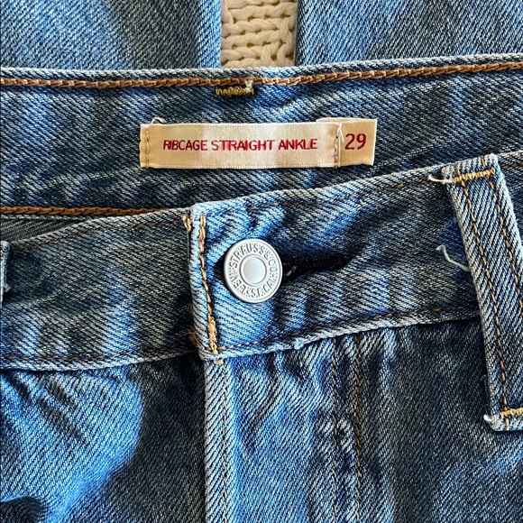 Levi's Premium Ribcage Straight Ankle Women's Jeans Sz 29 - Picture 4 of 14
